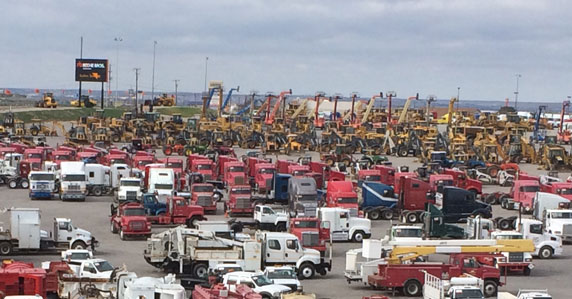 Equipment in Ft Worth auction yard Equipment in Ft Worth auction yard